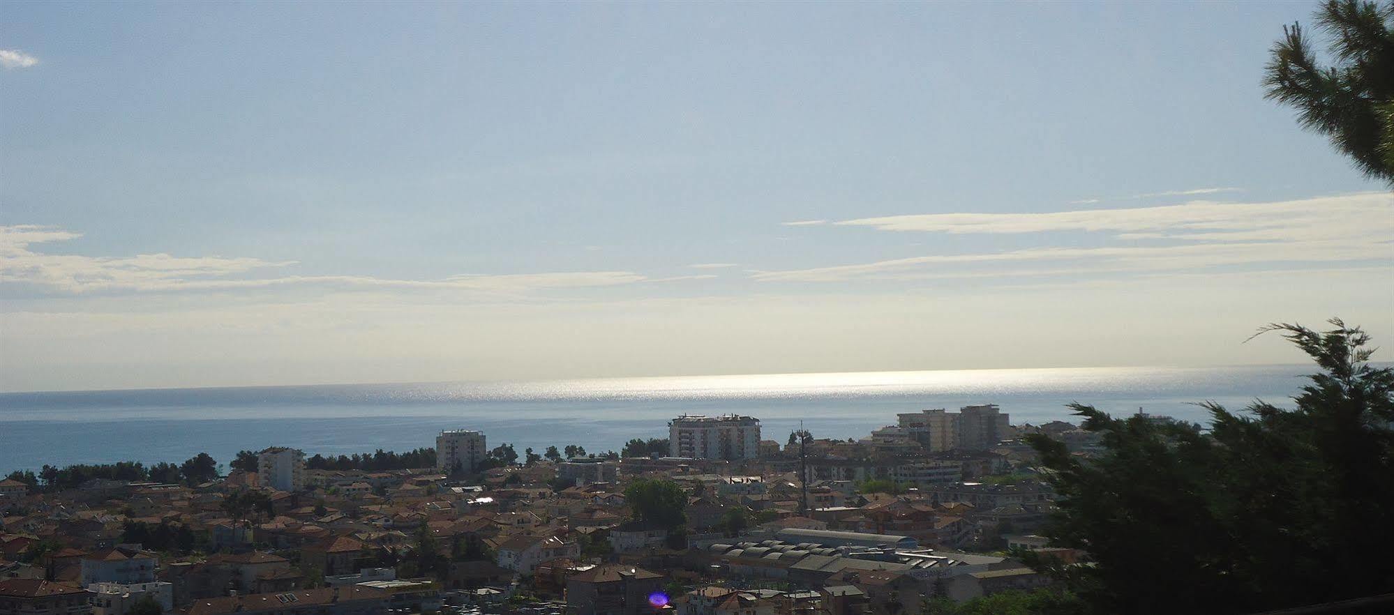 B&B Villa Aersa Montesilvano Marina Dış mekan fotoğraf